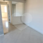Apartamento à venda com 3 quartos em Vila Talarico, São Paulo, SP