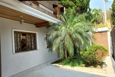 Casa à venda com 3 suítes em Parque Monte Alegre, Taboão da Serra, SP