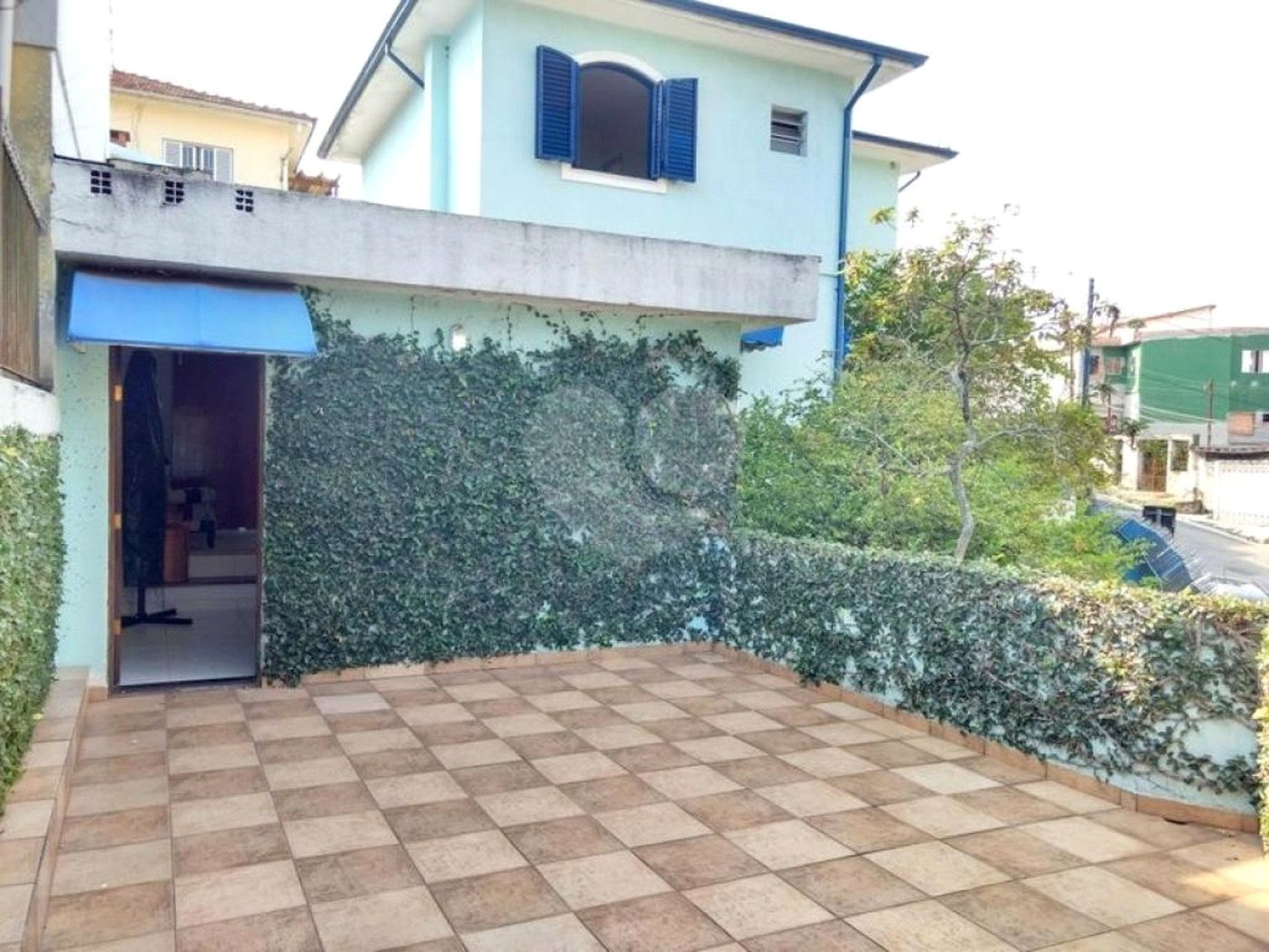 Casa à venda com 3 quartos, sendo 1 suíte,  em Jardim Rosa Maria, São Paulo, SP