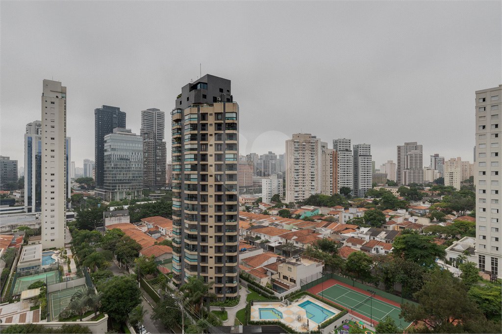 Apartamento à venda com 3 suítes em Chácara Santo Antônio, São Paulo, SP