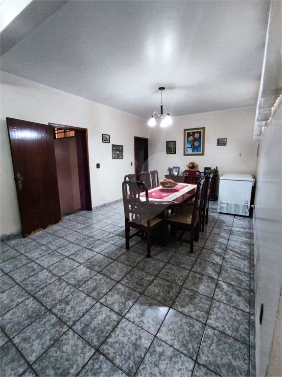 Sobrado à venda com 3 quartos, sendo 1 suíte, em Campos Elíseos, Ribeirão Preto, SP