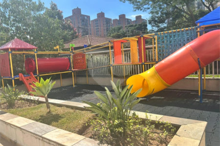 Apartamento à venda com 2 quartos em Taboão, Diadema, SP