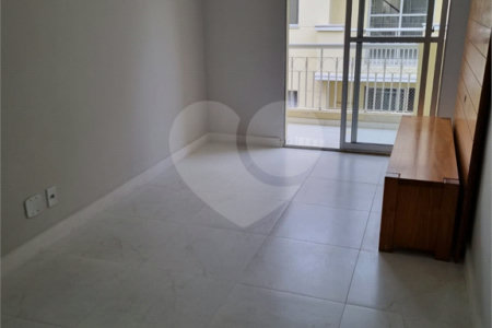 Cobertura à venda com 3 quartos, sendo 2 suítes, em Cachamorra, Rio de Janeiro, RJ
