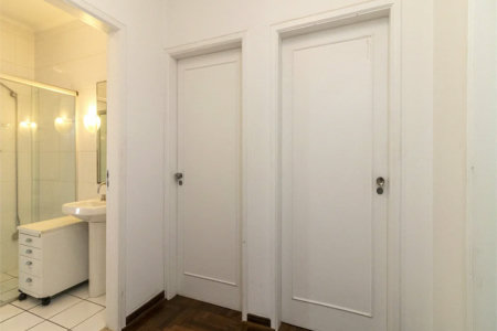 Casa à venda com 3 quartos, sendo 2 suítes,  em Alto de Pinheiros, São Paulo, SP