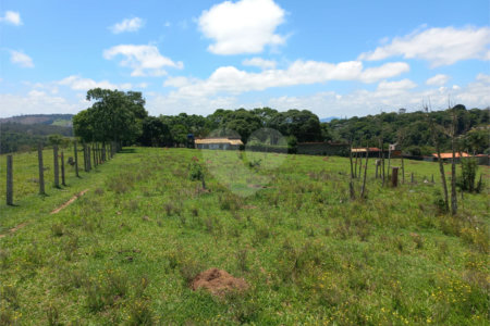 Sítio à venda com 1 quarto em Recanto Amapola, Bragança Paulista, SP