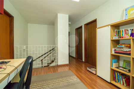 Casa à venda com 3 quartos, sendo 1 suíte, em Alto da Boa Vista, São Paulo, SP