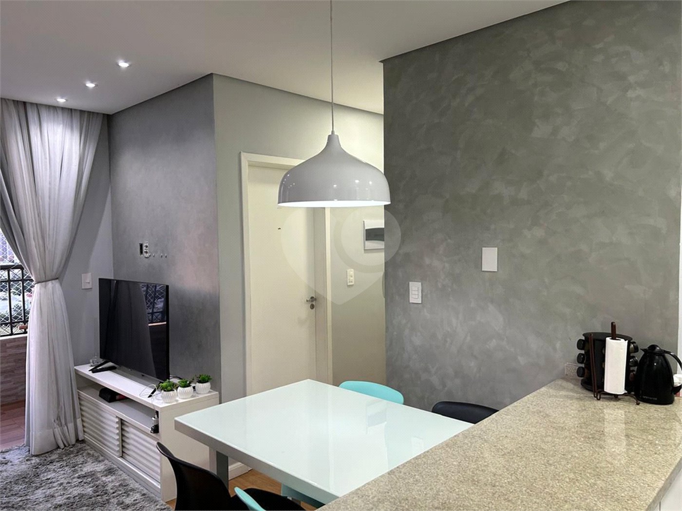 Apartamento à venda com 2 quartos em Vossoroca, Votorantim, SP