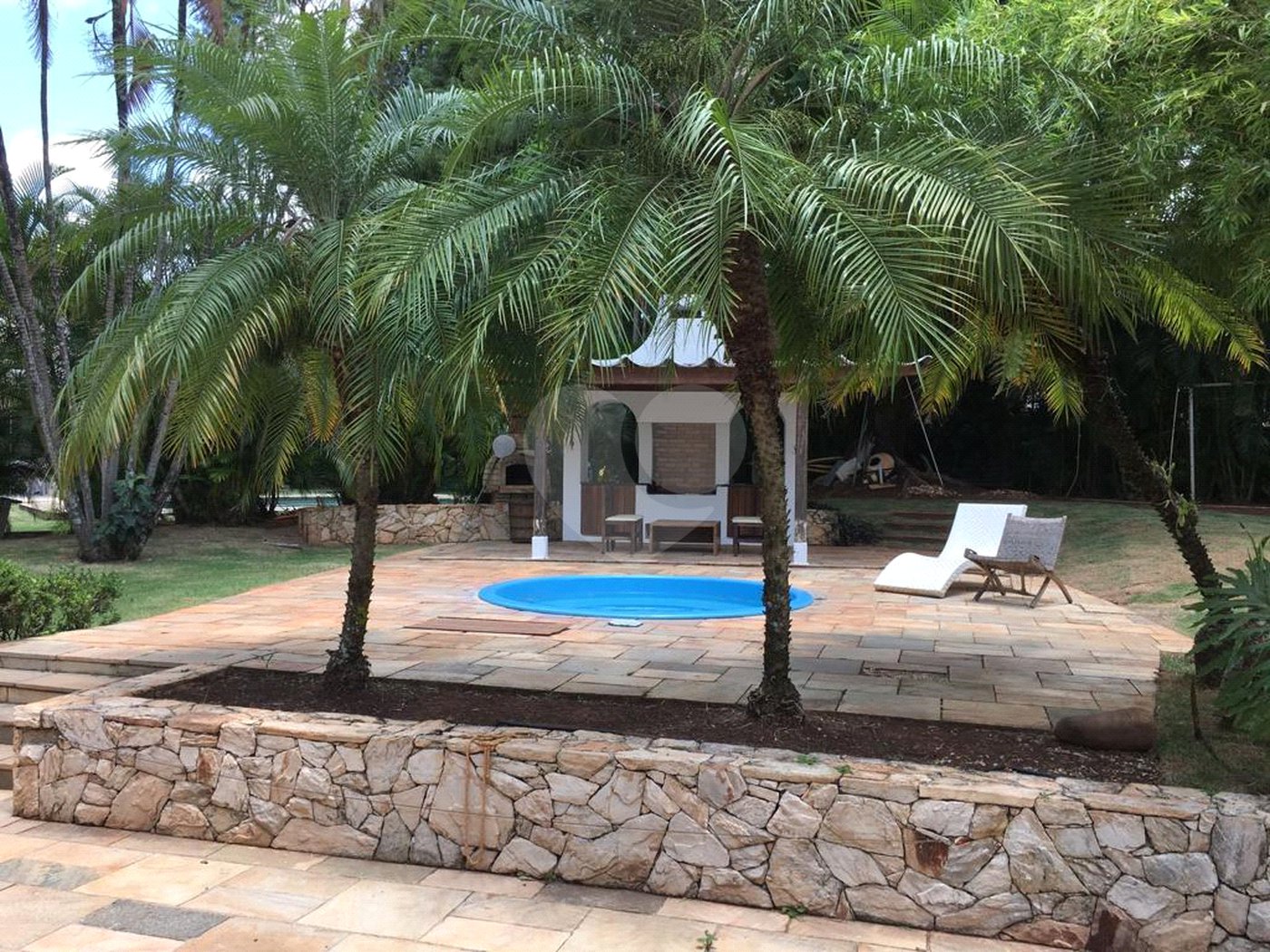 Casa à venda com 3 quartos, sendo 1 suíte, no condomínio Lago Azul, Araçoiaba da Serra - SP