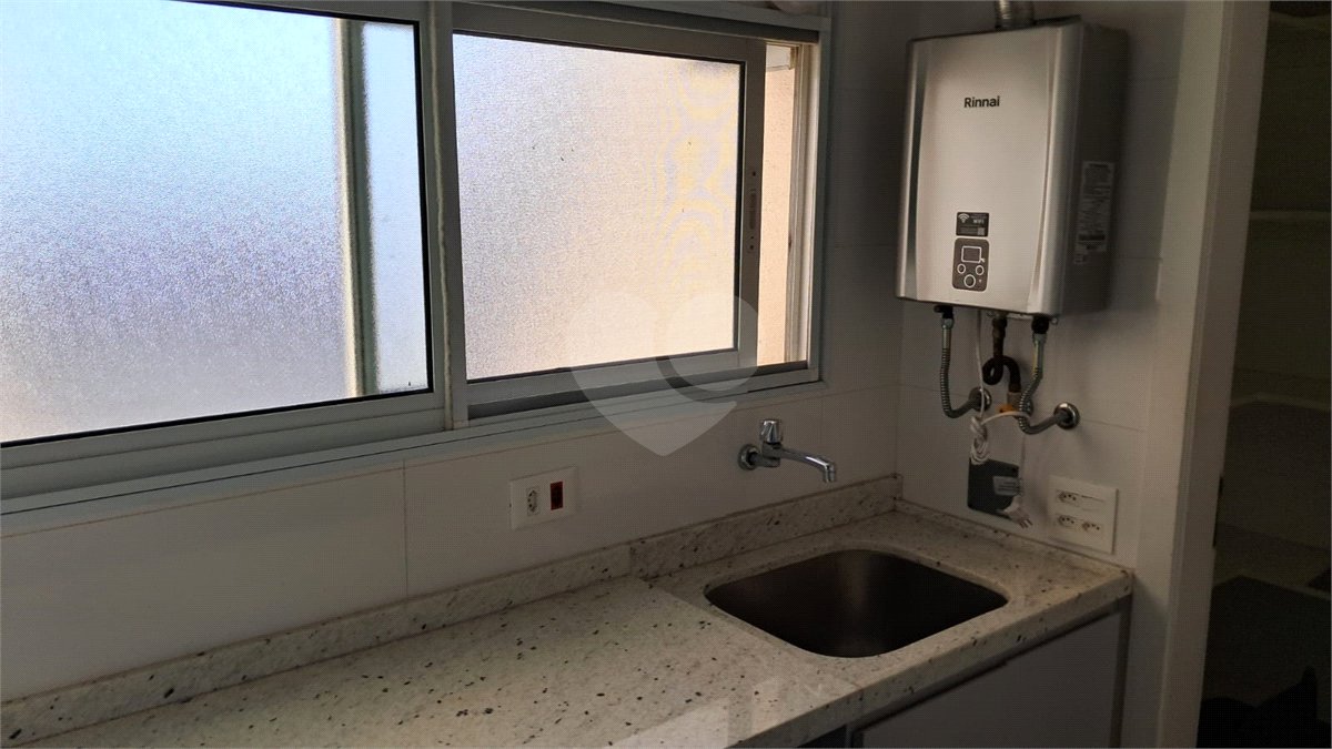Apartamento para alugar com 3 quartos, sendo 2 suítes, em Jardim Marajoara, São Paulo, SP