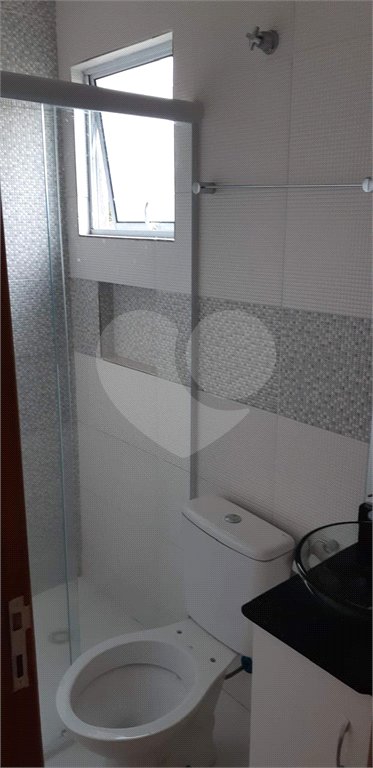 Casa à venda ou para alugar com 3 quartos, sendo 2 suítes,  no condomínio Residencial Erika, São Paulo - SP