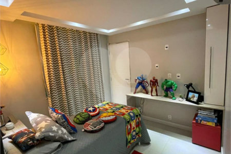 Casa à venda com 4 quartos, sendo 1 suíte, em Campo Grande, Rio de Janeiro, RJ