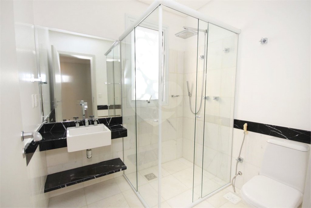 Casa à venda com 4 suítes no condomínio Vila Alba, São Paulo - SP