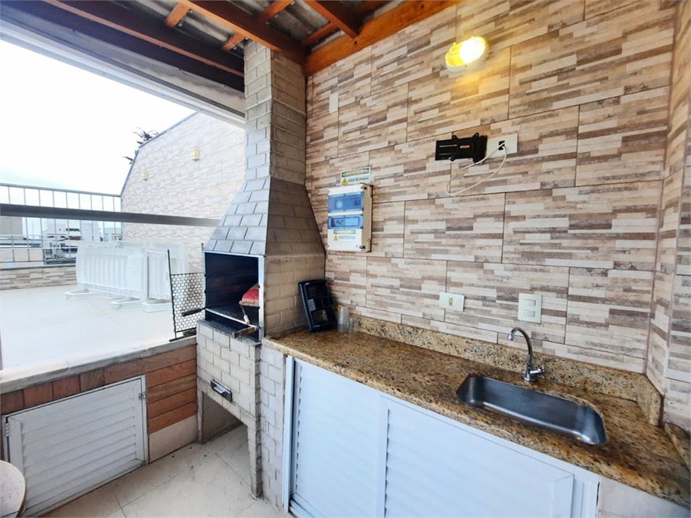 Apartamento Residencial à venda, Jardim Praiano, Guarujá - AP1215.