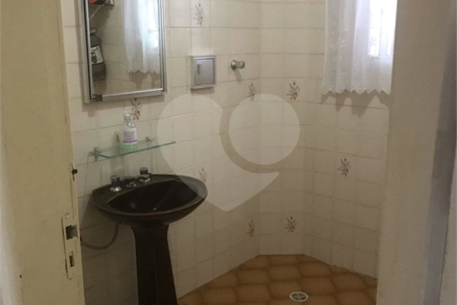 Sobrado à venda com 5 quartos, sendo 1 suíte, em Tremembé, São Paulo, SP
