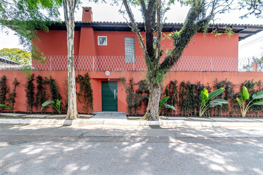 Casa à venda com 4 suítes no condomínio Residencial Chácara Monte Alegre, São Paulo - SP