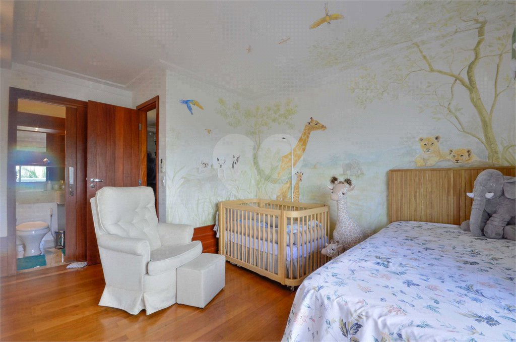Casa à venda com 5 quartos, sendo 4 suítes, no condomínio Espaço Mobile - Real Parque, São Paulo - SP