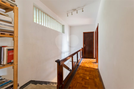 Sobrado à venda com 3 quartos, sendo 1 suíte,  em Jardim Prudência, São Paulo, SP