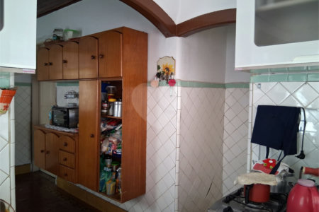 Casa à venda com 3 quartos, sendo 1 suíte, em Vila Vitório Mazzei, São Paulo, SP