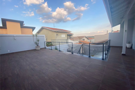 Casa à venda com 4 suítes no condomínio Okinawa, Paulínia - SP