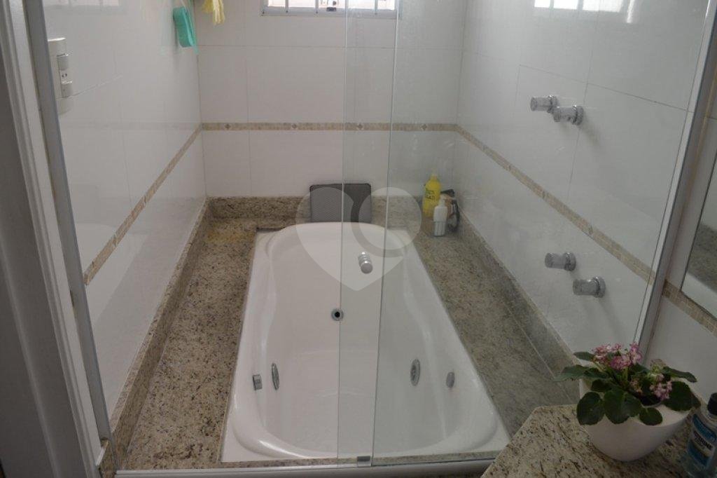 Sobrado à venda com 3 quartos, sendo 1 suíte, em Tremembé, São Paulo, SP