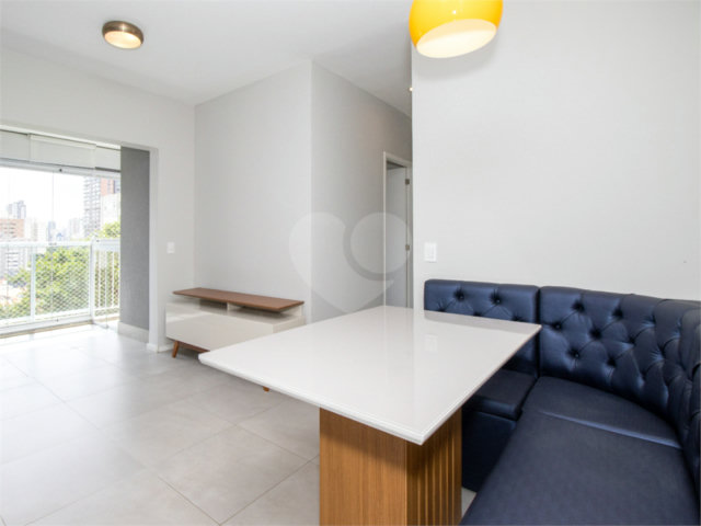 Apartamento à venda com 2 quartos, sendo 1 suíte,  em Chácara Santo Antônio (zona Sul), São Paulo, SP