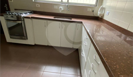 Casa à venda com 3 quartos, sendo 1 suíte,  em Vila Guilherme, São Paulo, SP