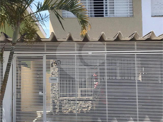 Sobrado à venda com 3 quartos, sendo 1 suíte,  em Vila Albertina, São Paulo, SP