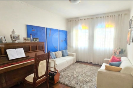 Casa à venda com 3 quartos, sendo 1 suíte,  em Jardim Ester Yolanda, São Paulo, SP