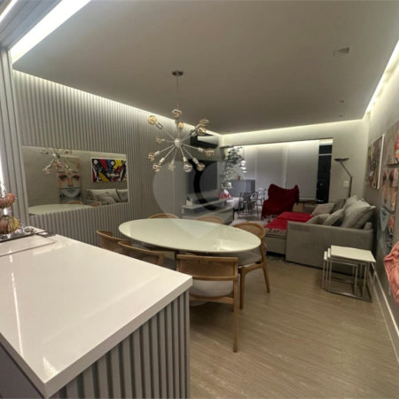 Apartamento à venda com 3 quartos, sendo 2 suítes, em Santo Amaro, São Paulo, SP