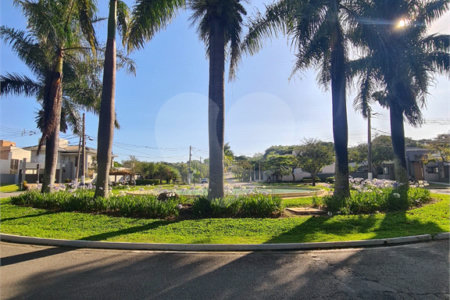 Casa à venda com 3 suítes no condomínio Reserva dos Vinhedos, Louveira - SP