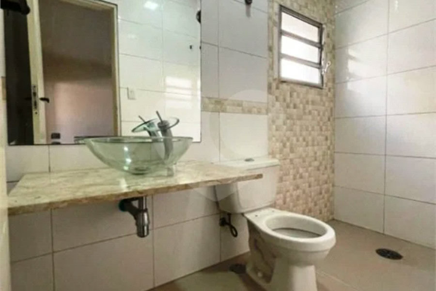Sobrado à venda com 3 quartos, sendo 1 suíte, em Jardim Rosa de Franca, Guarulhos, SP