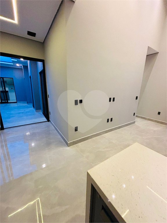Casa à venda com 3 quartos, sendo 1 suíte, no condomínio Vila Ytu, Indaiatuba - SP