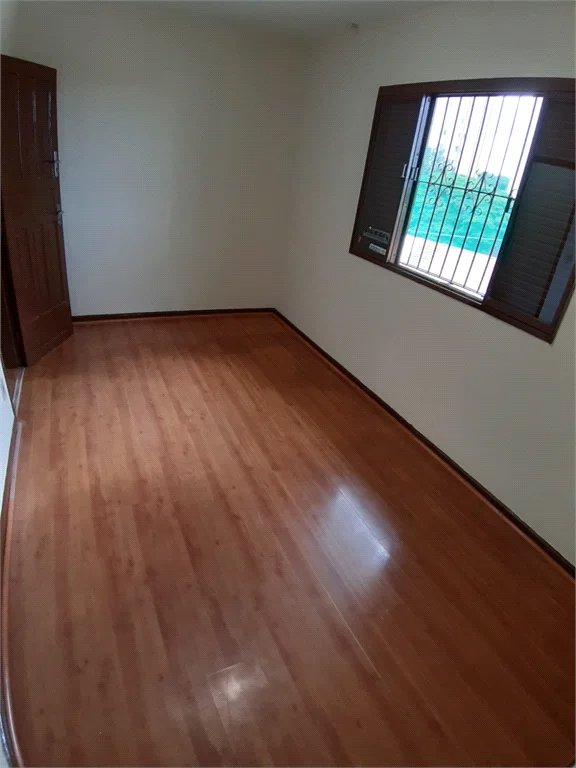 Casa à venda com 3 quartos, sendo 1 suíte,  em Vila Gomes, São Paulo, SP