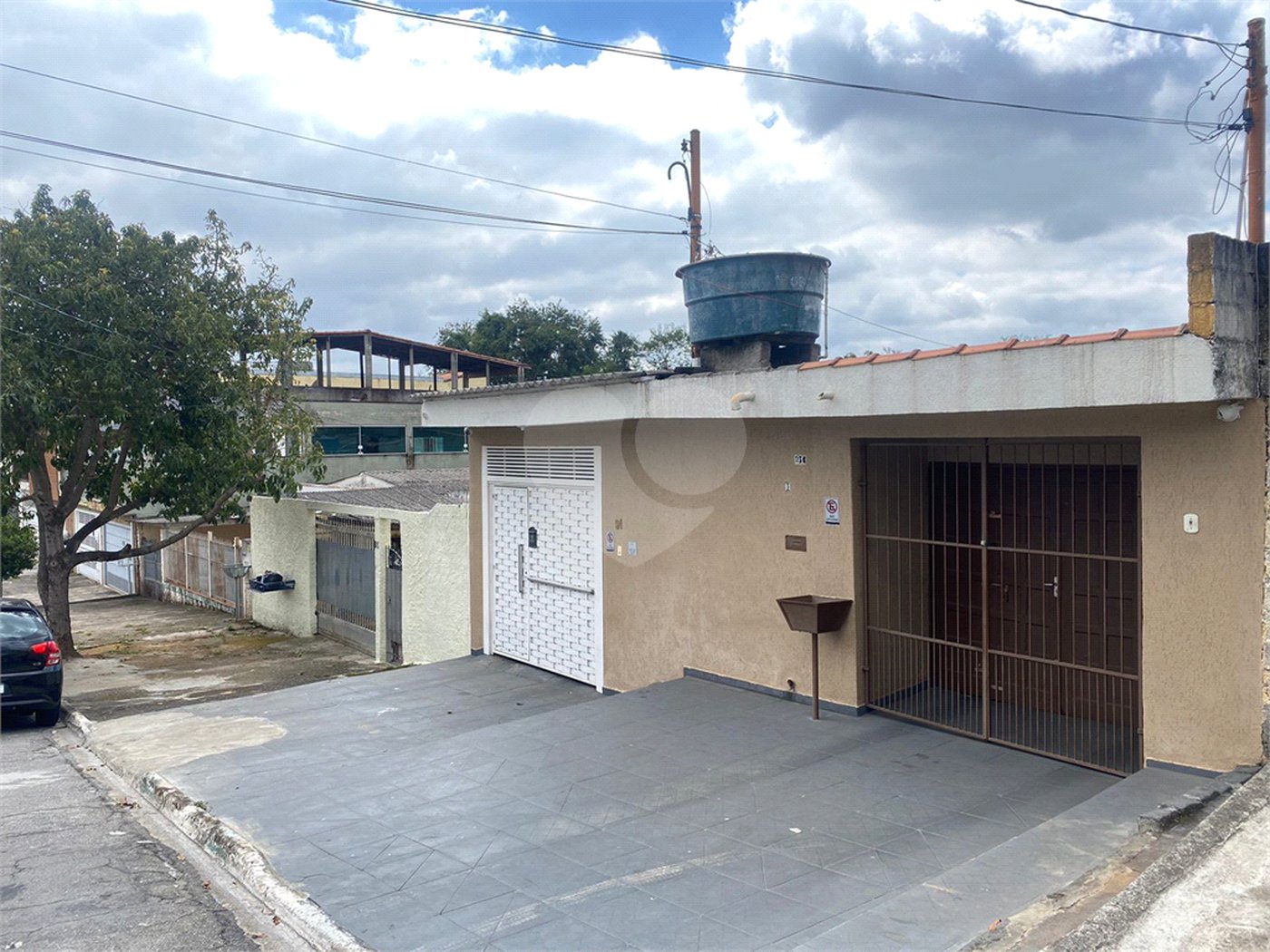 Casa à venda com 3 quartos em Jardim Santa Helena, Poá, SP