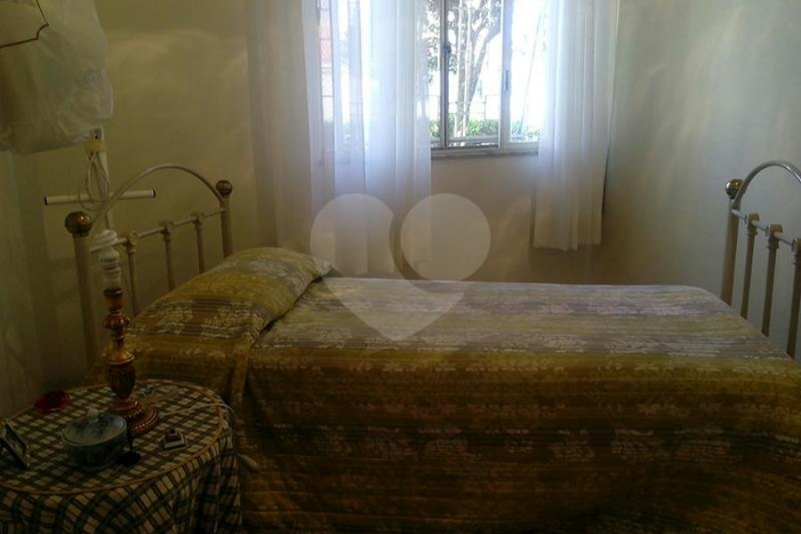Casa à venda com 5 quartos, sendo 2 suítes, em Santana, São Paulo, SP