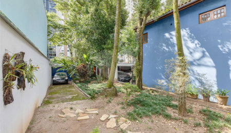 Sobrado à venda com 3 quartos, sendo 2 suítes,  em Alto da Boa Vista, São Paulo, SP