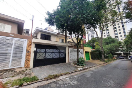 Sobrado à venda com 3 quartos, sendo 1 suíte,  em Jardim Bonfiglioli, São Paulo, SP