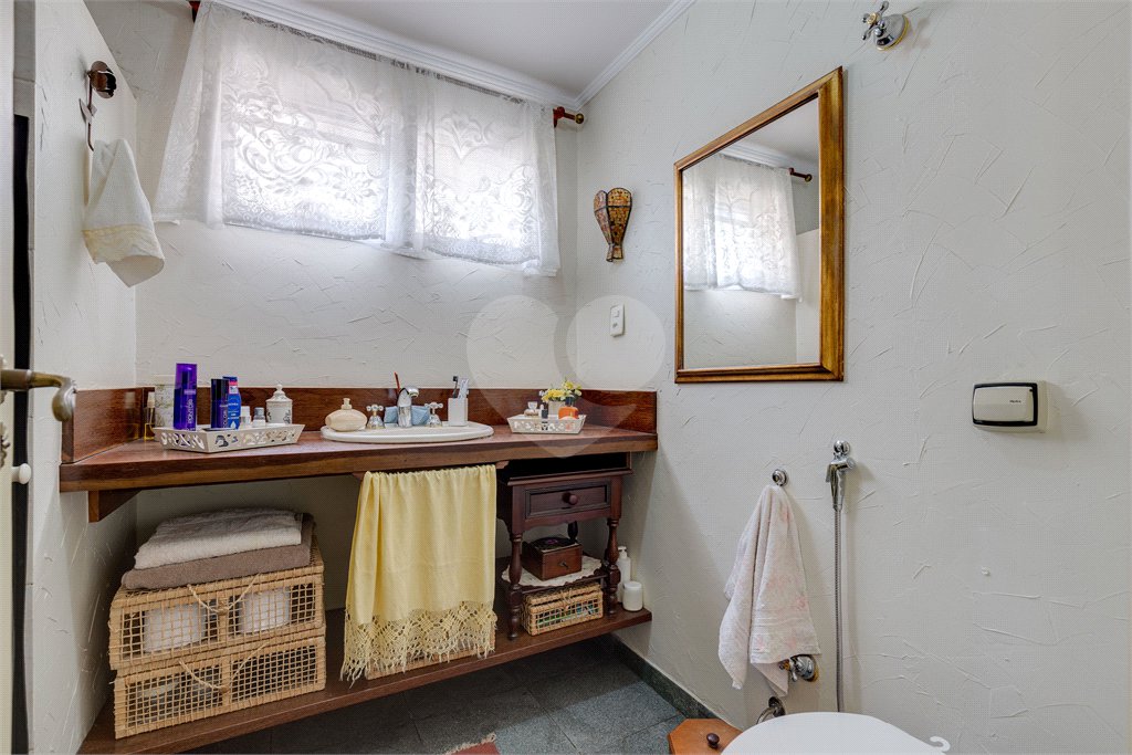 Apartamento à venda com 4 quartos, sendo 1 suíte,  em Chácara Santo Antônio, São Paulo, SP