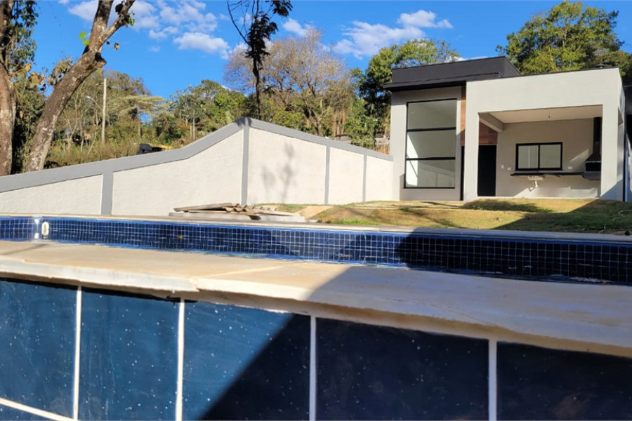 Casa Térrea à venda com 3 quartos, sendo 1 suíte,  em Pedra Vermelha (terra Preta), Mairiporã, SP