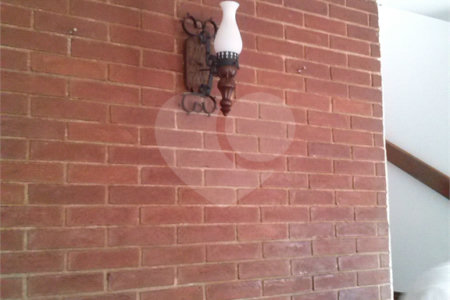 Sobrado à venda com 3 quartos em Jardim Itacolomi, São Paulo, SP