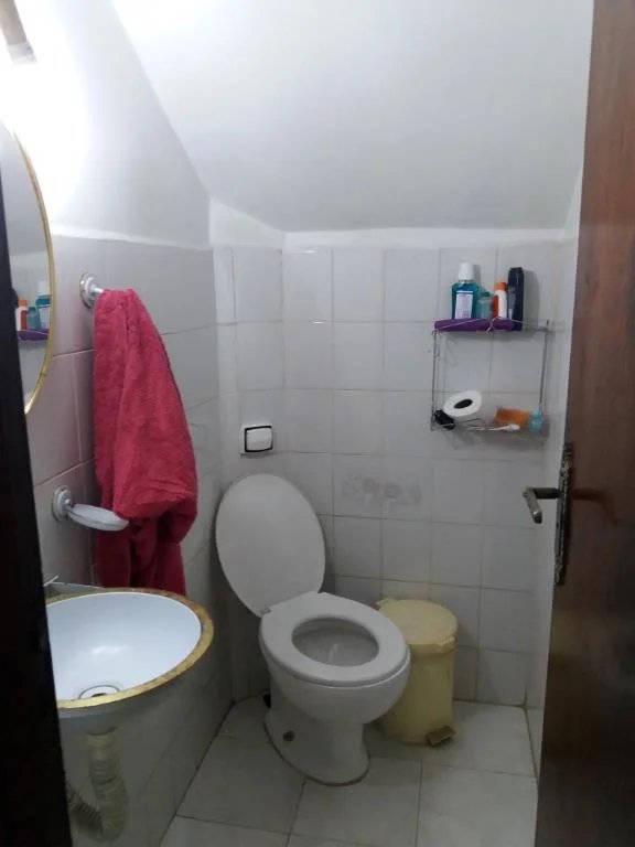 Sobrado à venda com 3 quartos, sendo 1 suíte, em Jardim Maria Duarte, São Paulo, SP