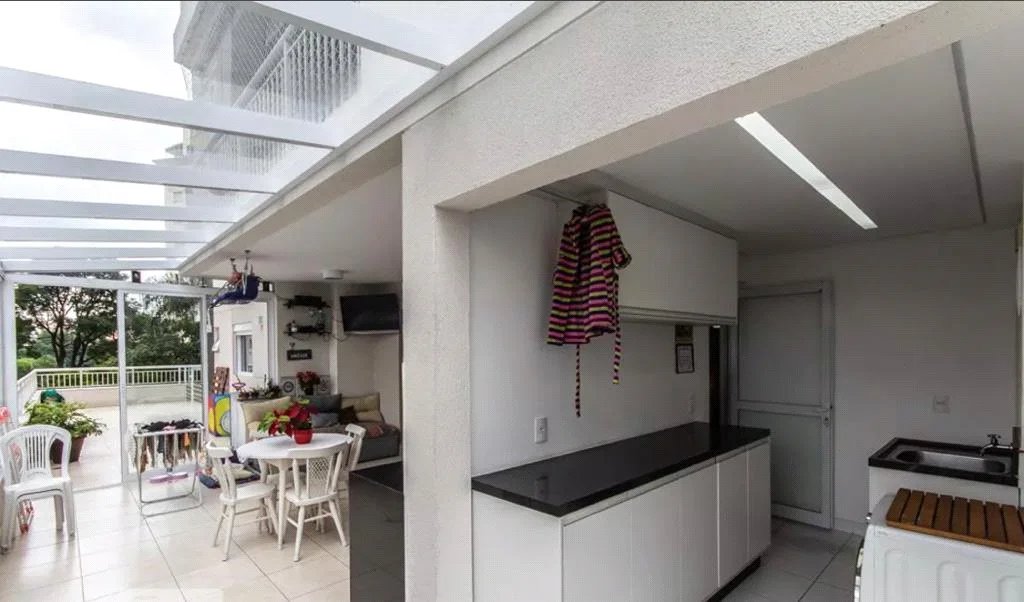 Apartamento à venda com 3 quartos, sendo 1 suíte,  em Jardim Vazani, São Paulo, SP