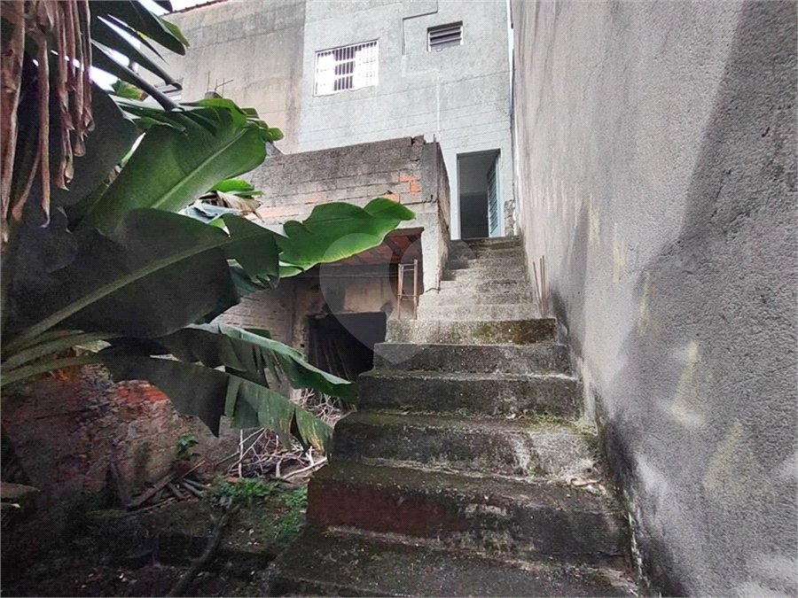Sobrado à venda com 3 quartos, sendo 1 suíte, em Vila Pedra Branca, São Paulo, SP