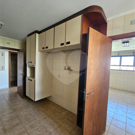 Apartamento à venda com 4 quartos, sendo 2 suítes,  em Jardim Parque Morumbi, São Paulo, SP
