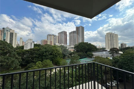 Apartamento à venda com 3 suítes em Vila Clementino, São Paulo, SP