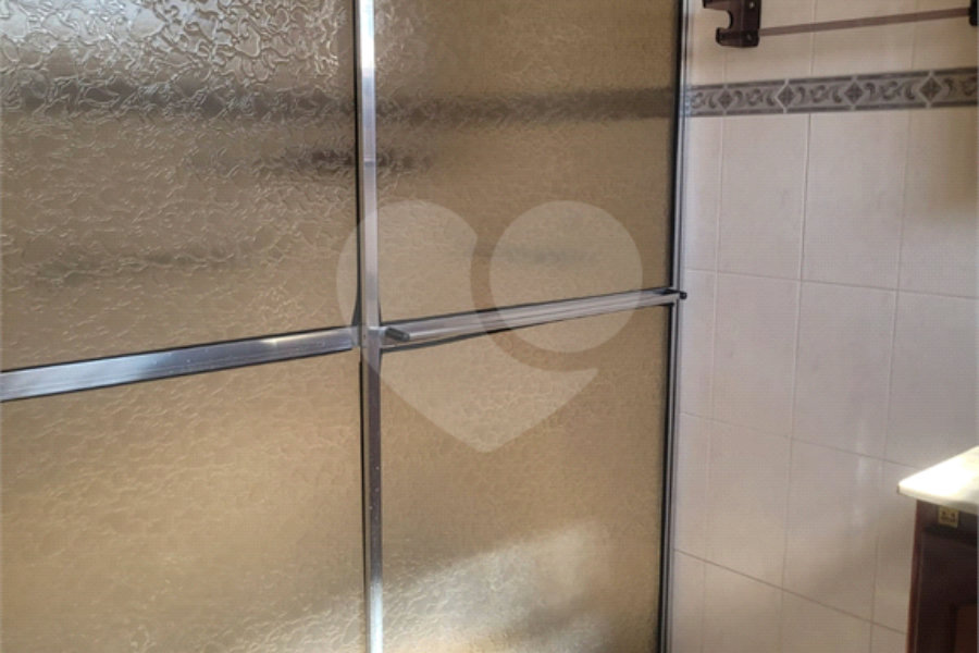 Sobrado à venda com 3 quartos, sendo 1 suíte,  em Vila Ester (zona Norte), São Paulo, SP