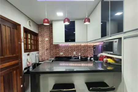 Casa à venda com 2 suítes em Vila Tiradentes, São Paulo, SP