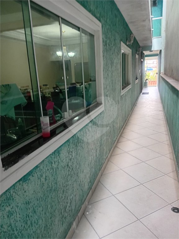 Sobrado à venda com 4 quartos, sendo 1 suíte,  em Parque Santa Laura, Ferraz de Vasconcelos, SP