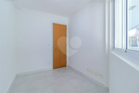 Apartamento à venda com 3 quartos, sendo 1 suíte, em Lagoa, Rio de Janeiro, RJ