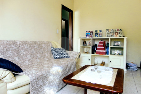 Casa à venda com 3 quartos em Vila Clayton, Valinhos, SP